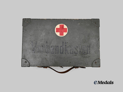 germany,_imperial._a_mint_first_world_war_medical_kit_e_medals__g64278_2