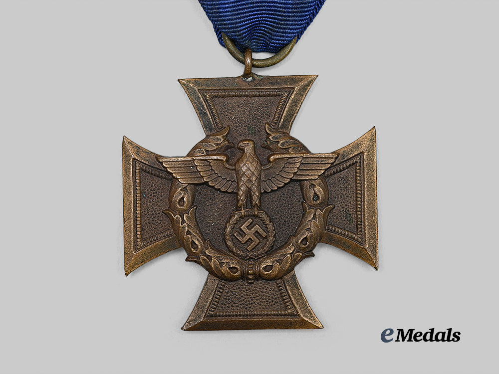 germany,_third_reich._a_customs_and_border_service_decoration_e_medals__g64306_3