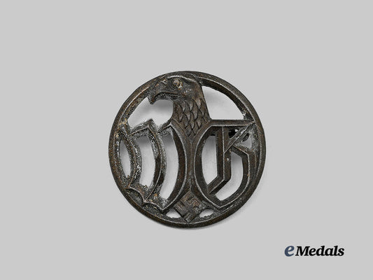 germany,_wehrmacht._an_auxiliary_member’s_badge,_by_c._e._juncker_e_medals__g64321_2
