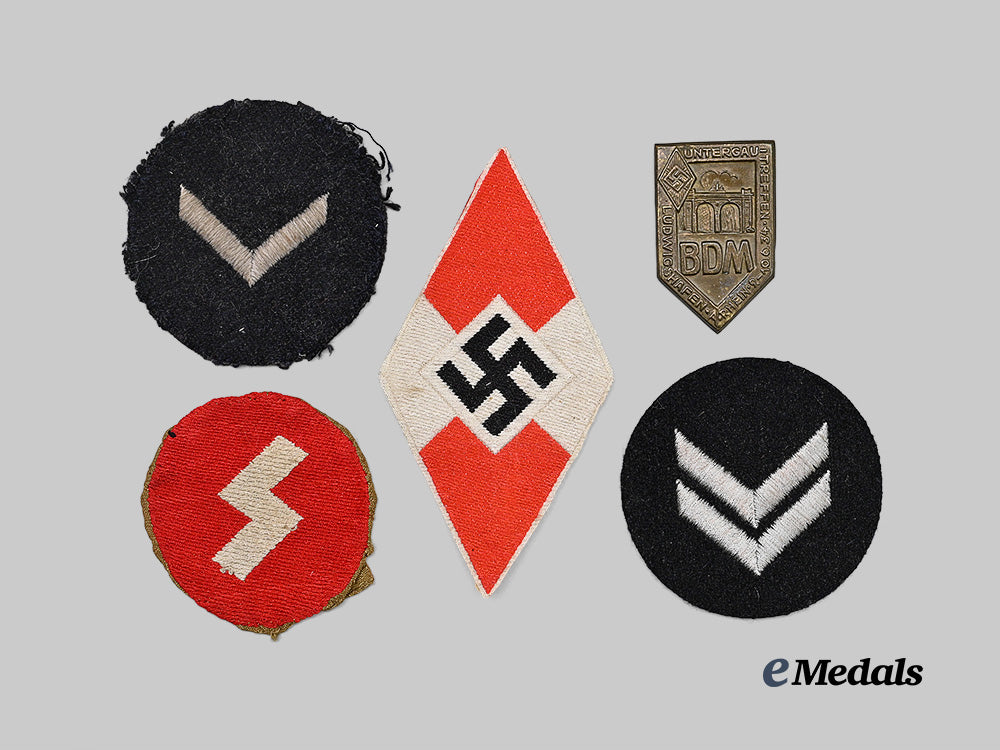 germany,_h_j._a_lot_of_h_j_and_b_d_m_badges_and_insingia_e_medals__g64336_2