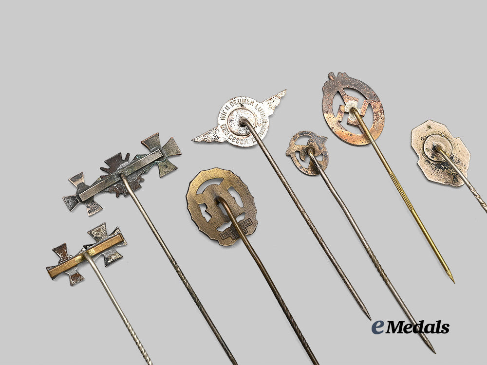 germany,_third_reich._a_mixed_lot_of_stick_pin_miniature_awards_and_badges_e_medals__g64337_5