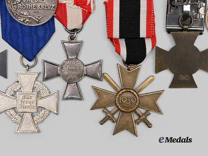 germany,_third_reich;_imperial._a_lot_of_awards_for_military_and_civil_service_e_medals__g64339_7