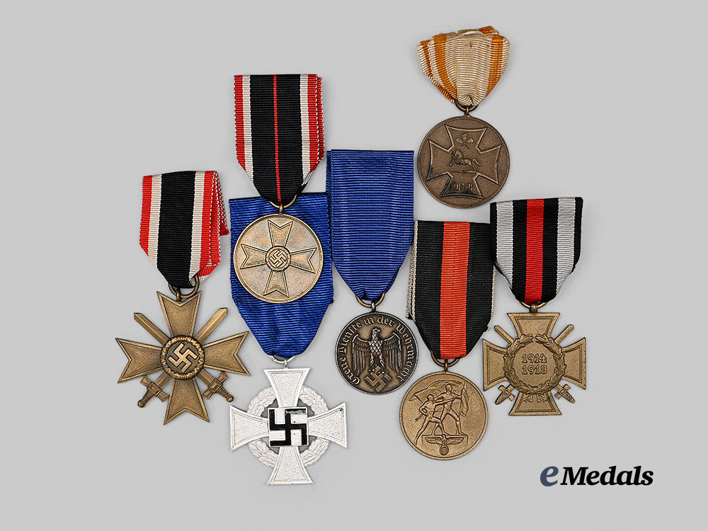 germany,_third_reich._a_mixed_lot_of_awards_for_military_and_civil_service_e_medals__g64359_2