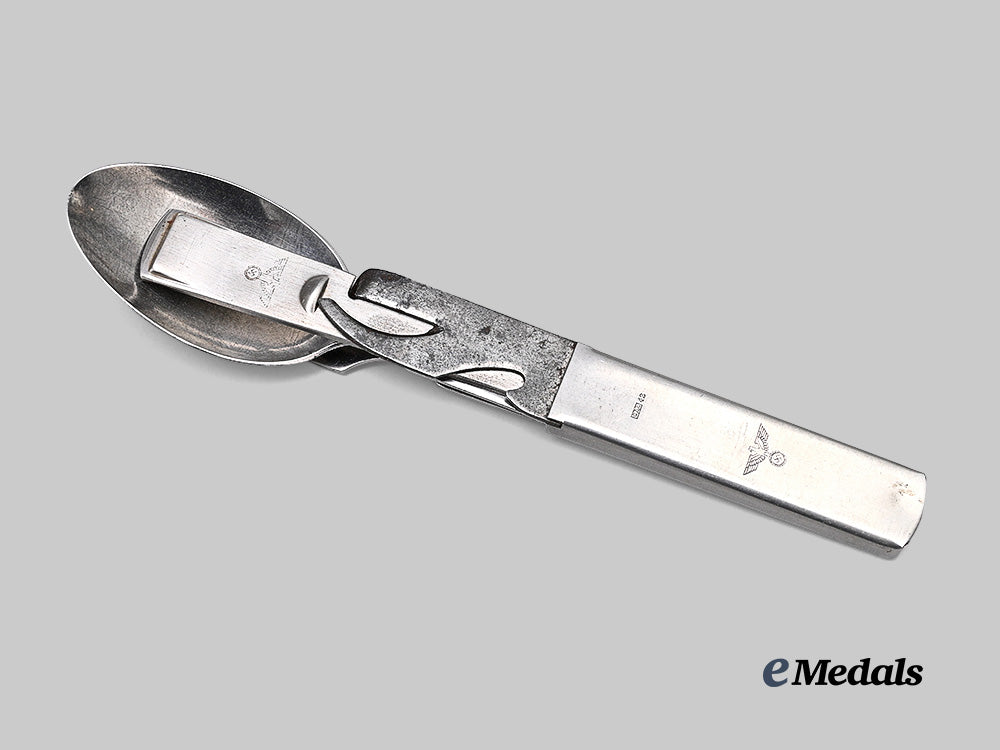 germany,_wehrmacht._a_field_utensil_kit,_by_gustav_auerswald_e_medals__g64370_2
