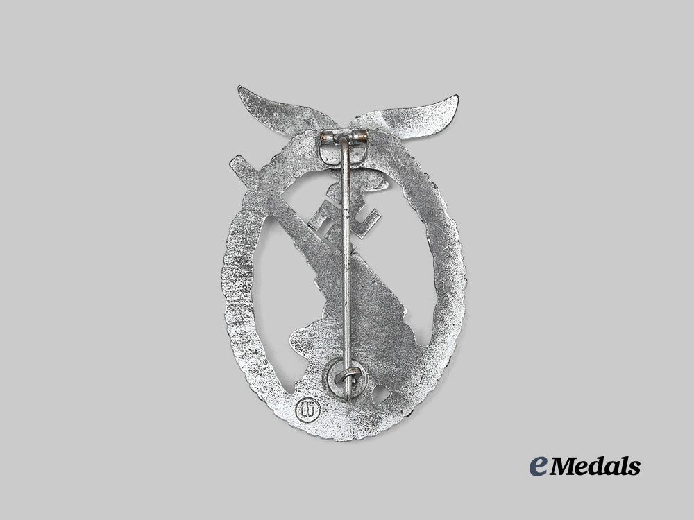 germany,_luftwaffe._a_flak_badge,_by_e._ferdinand_wiedmann_e_medals__g64375_3