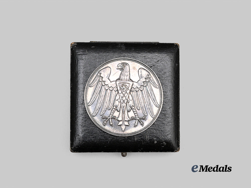 germany,_third_reich._a_life_saving_medal,_with_case_e_medals__g64388_4