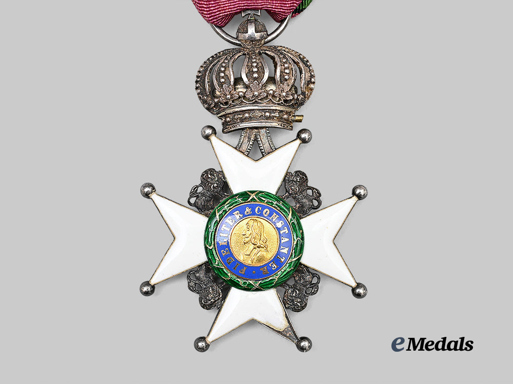 saxe-_ernestine,_duchies._a_house_order_of_saxe-_ernestine,_i_i_class_knight’s_cross_e_medals__g64393_3