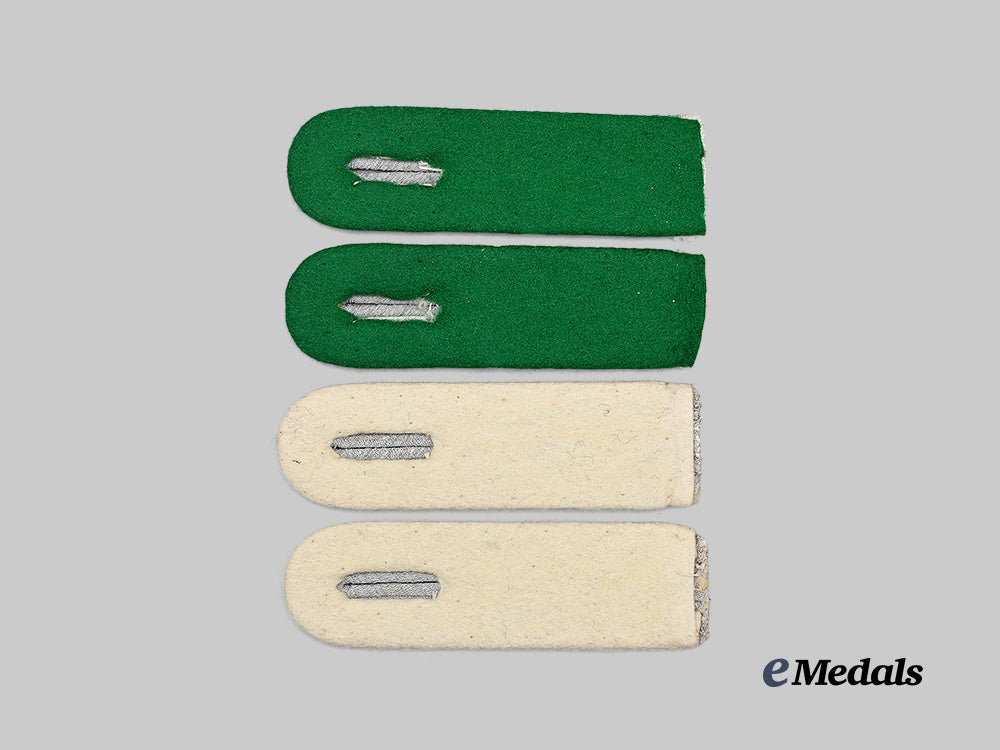 germany,_heer._a_lot_of_shoulder_boards_for_leutnant_ranks_e_medals__g64400_3