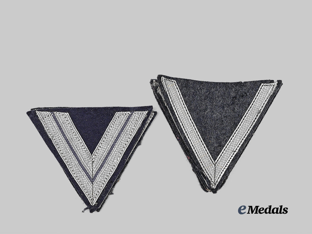 germany,_luftwaffe._a_lot_of_sleeve_rank_insignia_e_medals__g64416_2