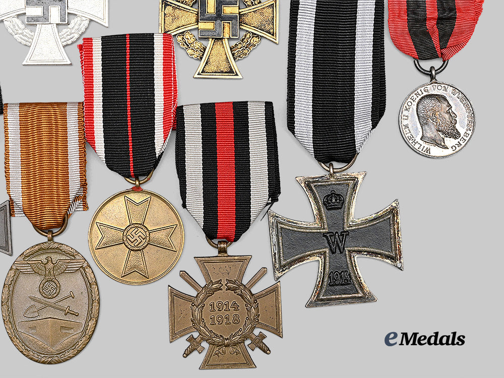 germany,_third_reich._a_lot_of_awards_for_military_and_civil_service_e_medals__g64417_3