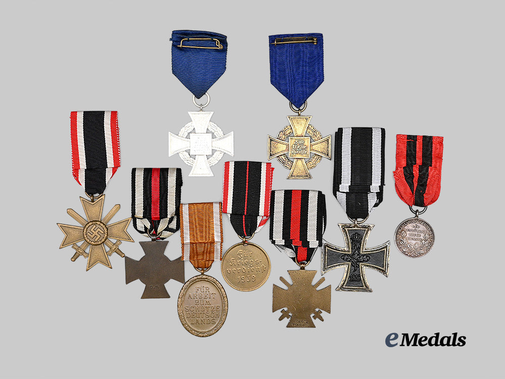 germany,_third_reich._a_lot_of_awards_for_military_and_civil_service_e_medals__g64417_6