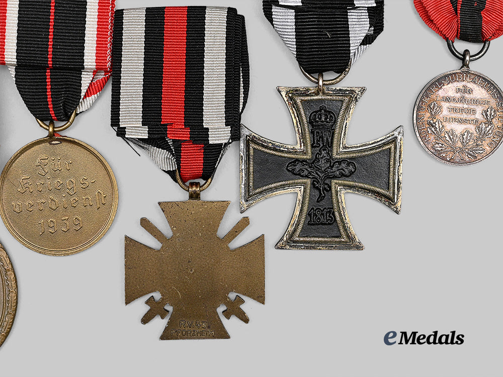 germany,_third_reich._a_lot_of_awards_for_military_and_civil_service_e_medals__g64417_7
