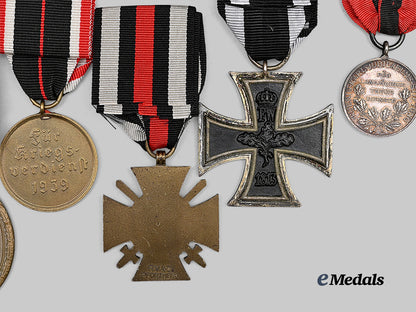 germany,_third_reich._a_lot_of_awards_for_military_and_civil_service_e_medals__g64417_7