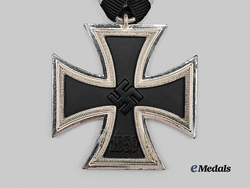 germany,_wehrmacht._a_mint1939_iron_cross_i_i_class,_with_austrian-_style_ribbon_e_medals__g64430_3