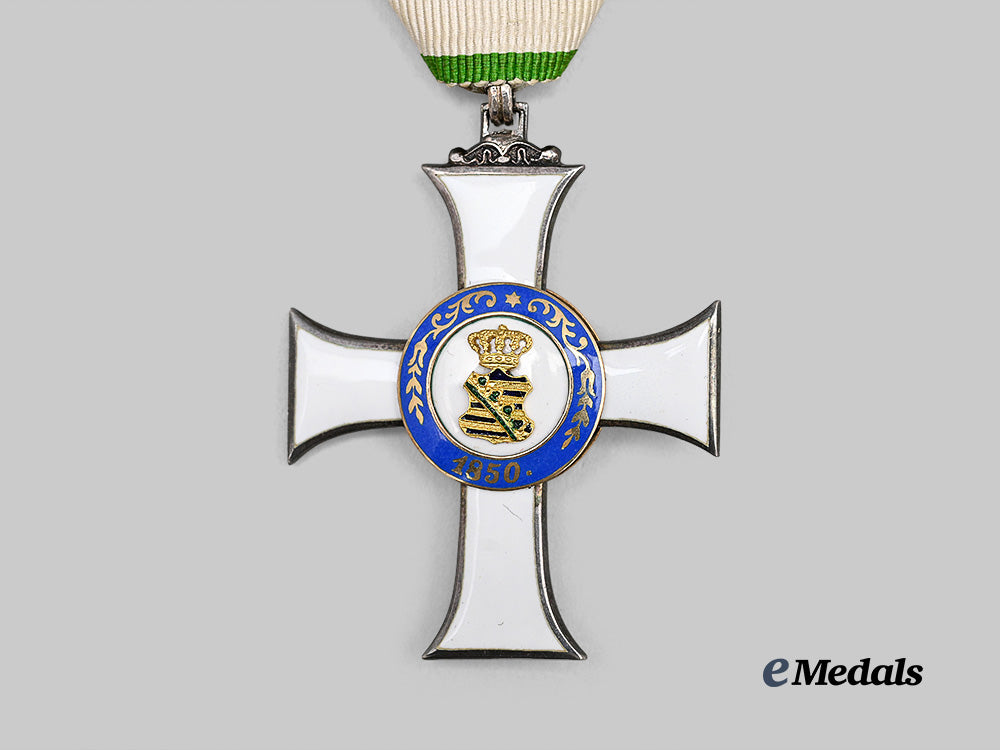 saxony,_kingdom._an_albert_order,_i_i_class_knight’s_cross,_with_period_case_e_medals__g64462_8