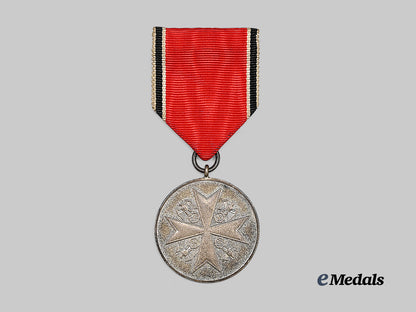 germany,_third_reich._an_order_of_the_german_eagle,_silver_merit_medal,_by_the_berlin_mint_e_medals__g64470_2