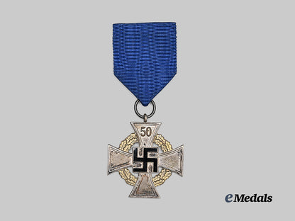 germany,_third_reich._a_civil_service_long_service_award,_special_grade_for50_years_e_medals__g64472_2