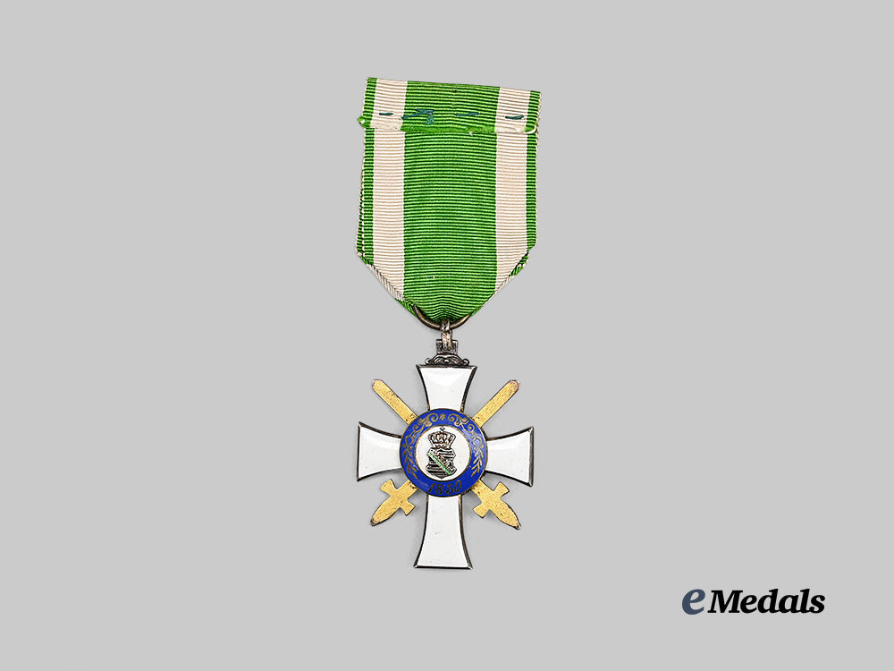 saxony,_kingdom._an_albert_order,_i_i_class_knight’s_cross_with_swords,_by_alfred_roesner_e_medals__g64485_6