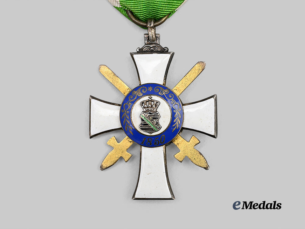 saxony,_kingdom._an_albert_order,_i_i_class_knight’s_cross_with_swords,_by_alfred_roesner_e_medals__g64485_7