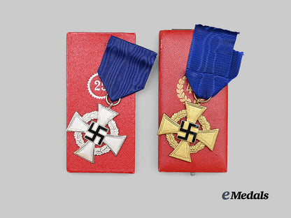 germany,_third_reich._a_pair_of_civil_service_faithful_service_awards,25_and40_years,_with_cases_e_medals__g64655_4