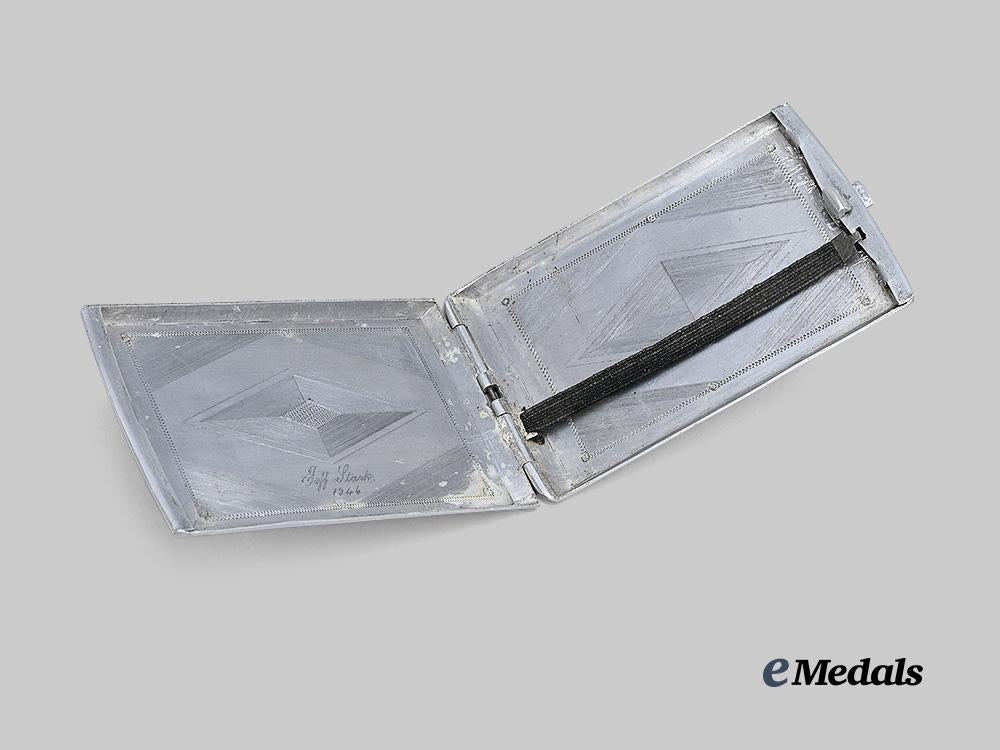 an_unusual_pow_made_made_afrika_cigarette_case_e_medals__g_b5500_5
