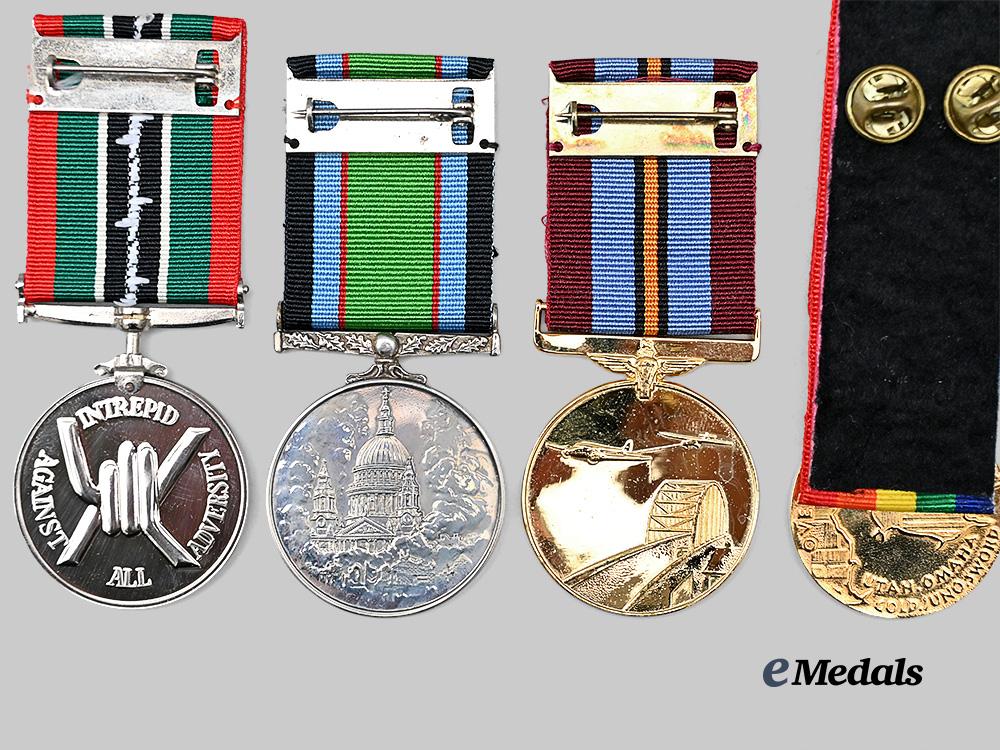 great_britain,_canada._eight_second_war_commemorative_medals&_awards_e_medals__g_b6578_10