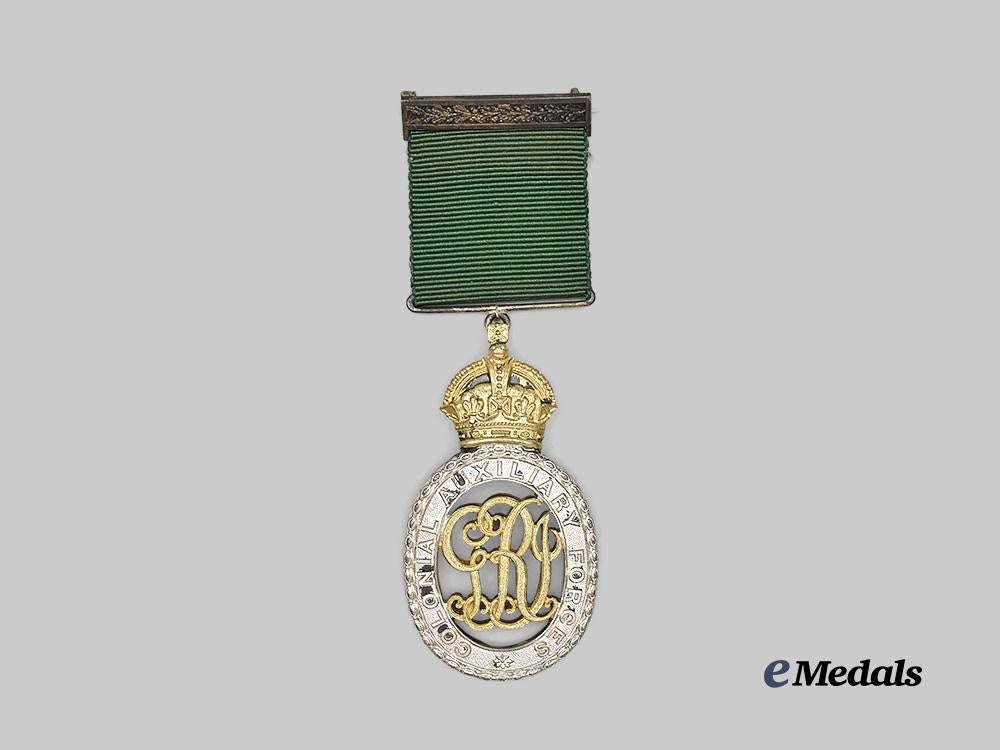 united_kingdom._a_colonial_auxiliary_forces_decoration_to_captain_foreman,_argyll_and_sutherland_highlanders_of_canada(_princess_louise’s),_in_case_e_medals__g_b8279_5