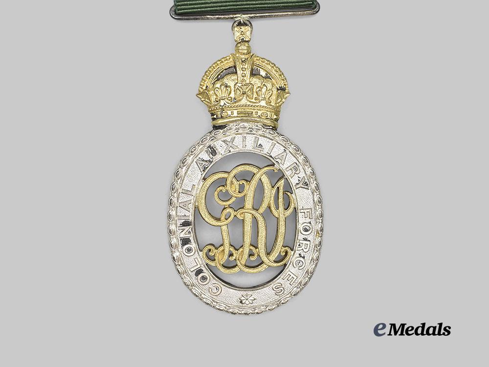 united_kingdom._a_colonial_auxiliary_forces_decoration_to_captain_foreman,_argyll_and_sutherland_highlanders_of_canada(_princess_louise’s),_in_case_e_medals__g_b8279_6