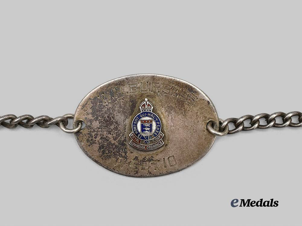 canada._a_first_war_christmas_tin_and_second_war_i_d_bracelet_e_medals__g_b8306_9
