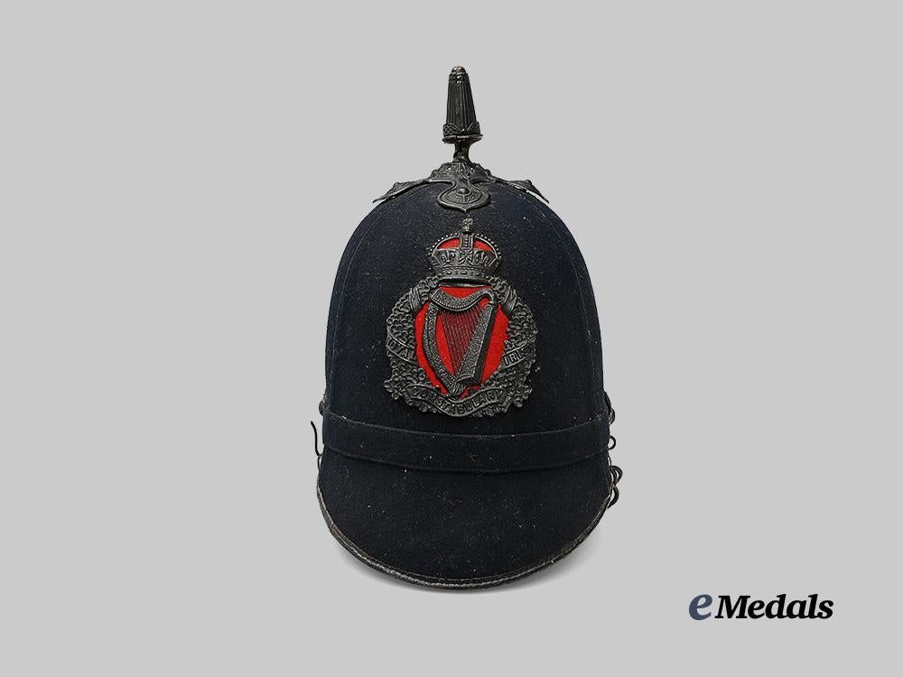 united_kingdom._a_royal_irish_constabulary_cloth_helmet,_c.1901_e_medals__g_b8308_2