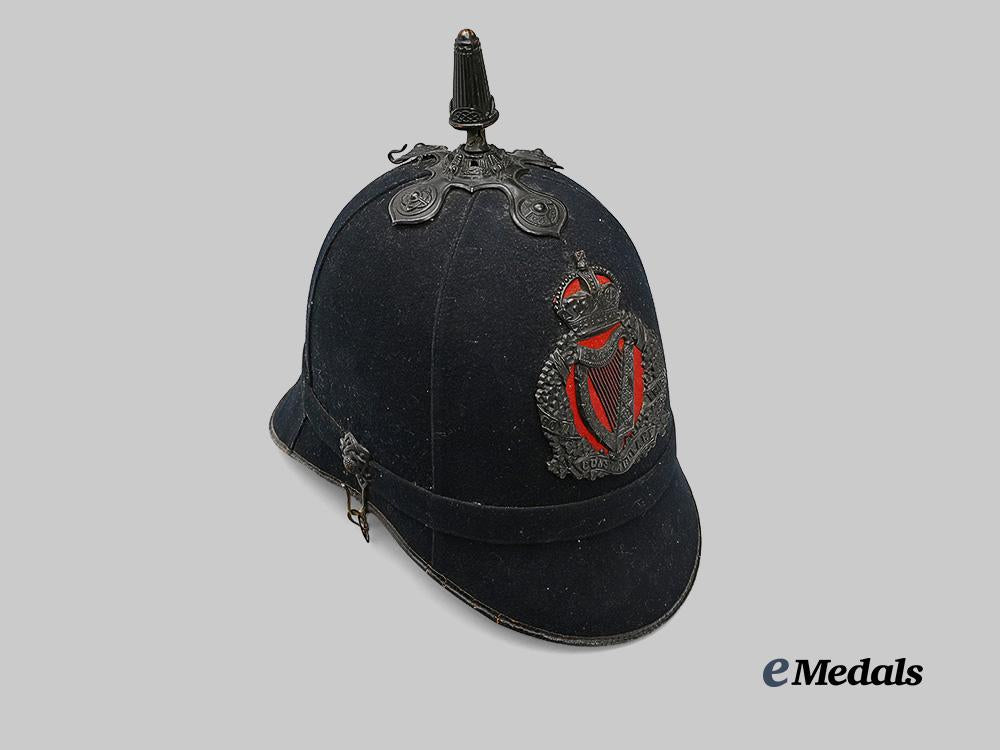 united_kingdom._a_royal_irish_constabulary_cloth_helmet,_c.1901_e_medals__g_b8308_3