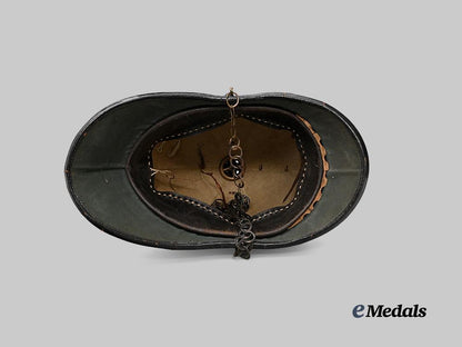 united_kingdom._a_royal_irish_constabulary_cloth_helmet,_c.1901_e_medals__g_b8308_8