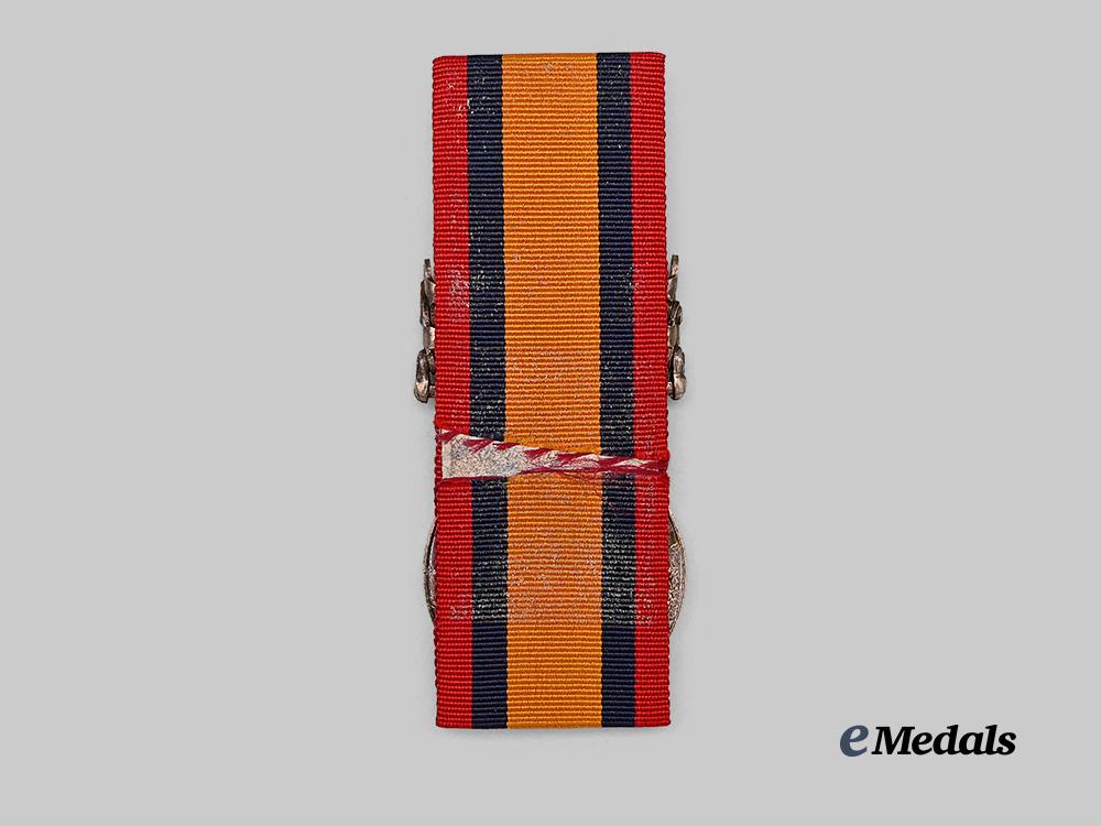 united_kingdom._a_queen’s_south_africa_medal,_to_trooper_sullivan,_kimberly_light_horse_e_medals__g_b8317_4