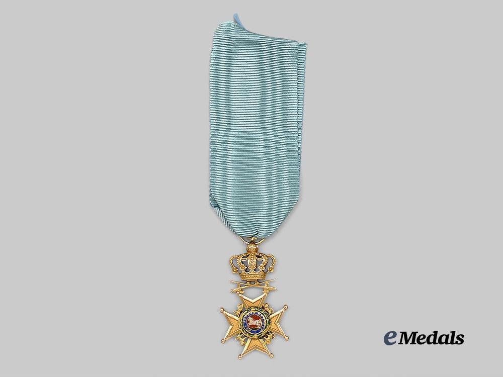 united_kingdom._a_royal_guelphic_order,_knight_with_swords,_in_gold,_c.1810_e_medals__g_b8319_4