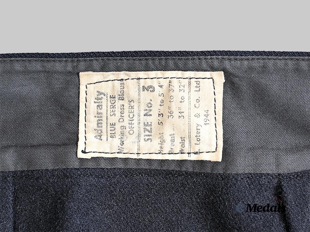 united_kingdom._a_royal_navy_sub-_lieutenant's_uniform1944_e_medals__g_b8326_11