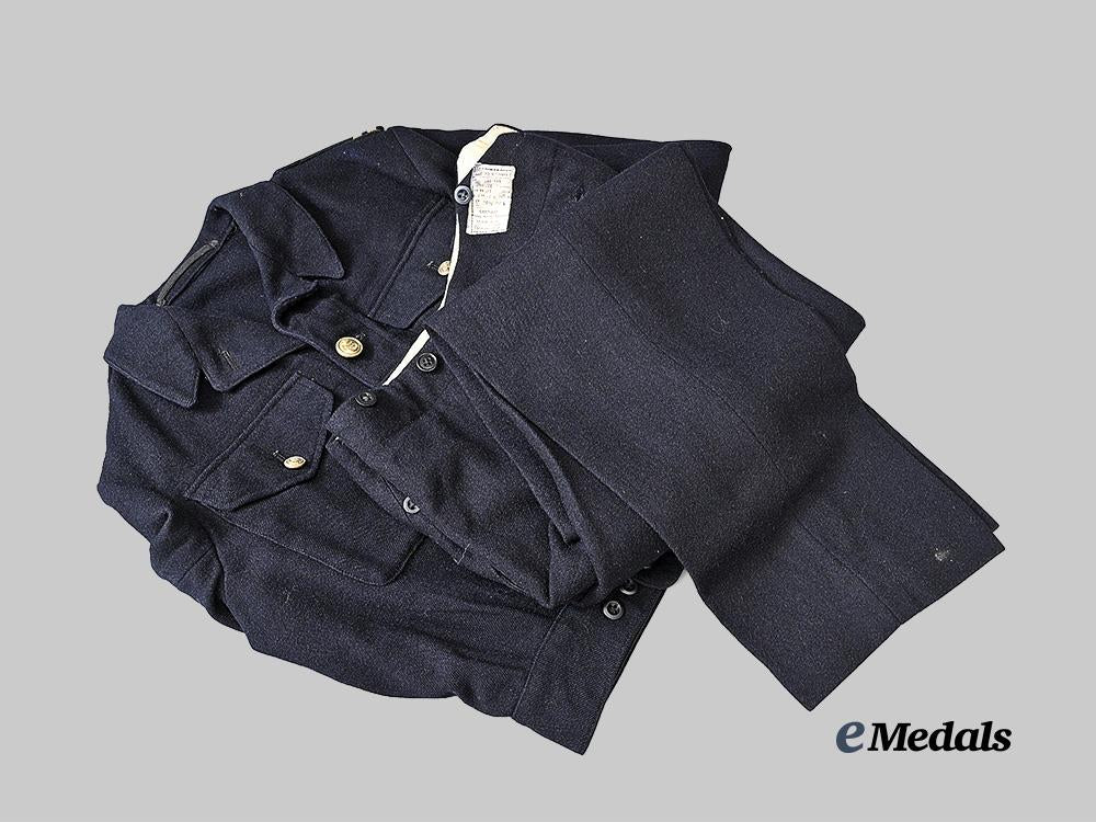 united_kingdom._a_royal_navy_sub-_lieutenant's_uniform1944_e_medals__g_b8326_12
