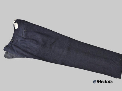 united_kingdom._a_royal_navy_sub-_lieutenant's_uniform1944_e_medals__g_b8326_14