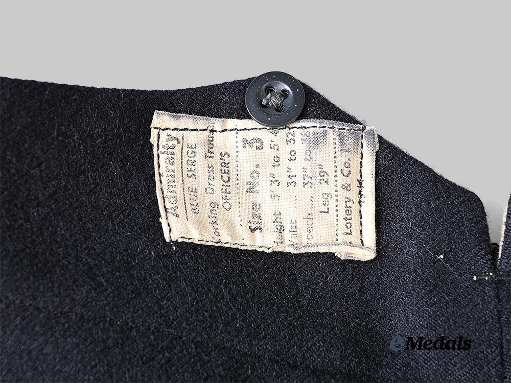 united_kingdom._a_royal_navy_sub-_lieutenant's_uniform1944_e_medals__g_b8326_18