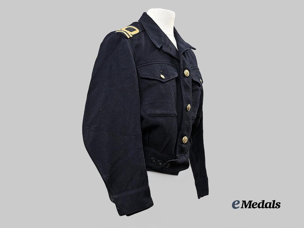 united_kingdom._a_royal_navy_sub-_lieutenant's_uniform1944_e_medals__g_b8326_3