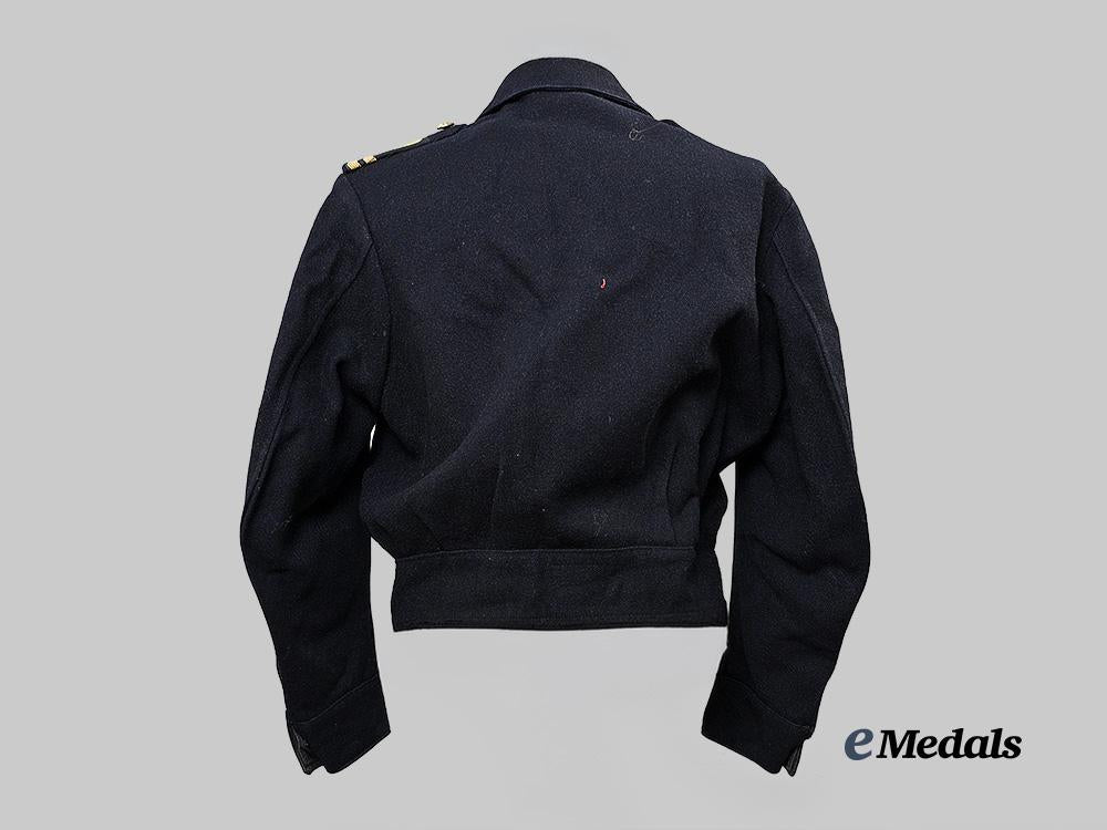 united_kingdom._a_royal_navy_sub-_lieutenant's_uniform1944_e_medals__g_b8326_7
