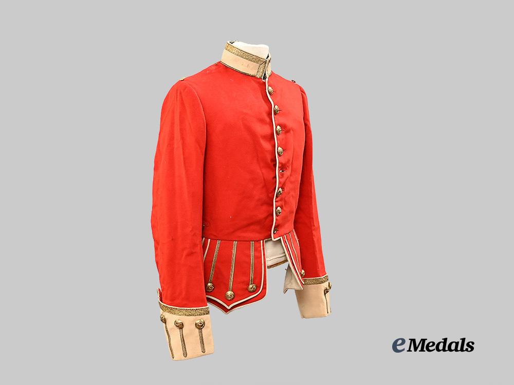 united_kingdom._a_full_dress_tunic_for_a_field_officer_major_to_lieutenant_colonel_of_the_seaforth_highlanders,_circa1881–1898_e_medals__g_b8346_3