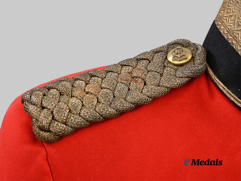 united_kingdom._a_full_dress_tunic_for_a_cavalry_officer_of_the_royal_dragoons_for_a_major_to_lieutenant_colonel,_late19th–early20th_century_e_medals__g_b8347_12