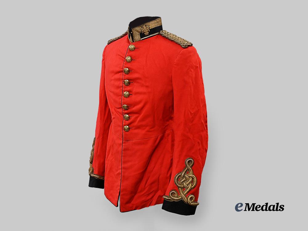 united_kingdom._a_full_dress_tunic_for_a_cavalry_officer_of_the_royal_dragoons_for_a_major_to_lieutenant_colonel,_late19th–early20th_century_e_medals__g_b8347_4