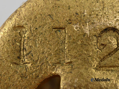 united_kingdom._a_lot_of_five_second_war_pins_e_medals__g_b8372_6