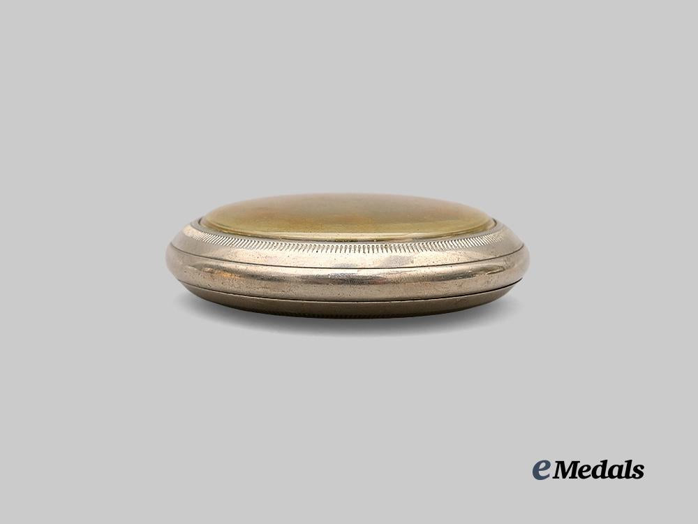 united_kingdom._a_second_war_general_service_trade_pattern_pocket_watch,_by_waltham_e_medals__g_b8384_5