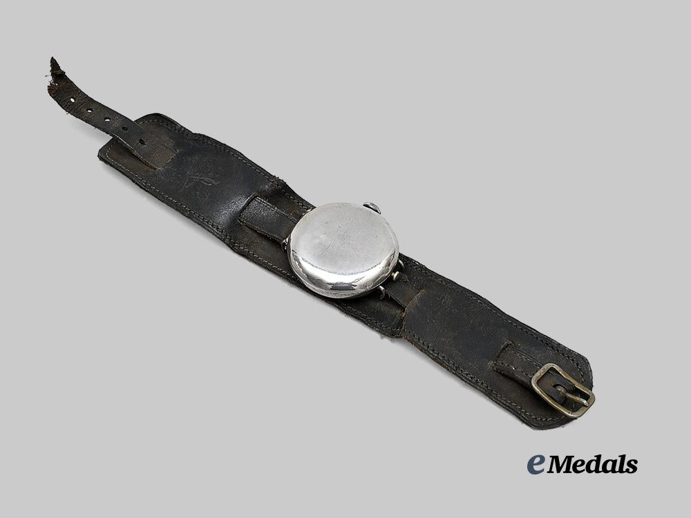 united_kingdom._a_first_war_trench_wristlet_watch_e_medals__g_b8402_3