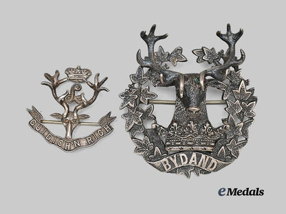 united_kingdom._a_pair_of_sterling_silver_highlander_badges_e_medals__g_b8446_2