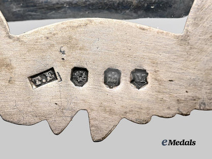 united_kingdom._a_pair_of_sterling_silver_highlander_badges_e_medals__g_b8446_5