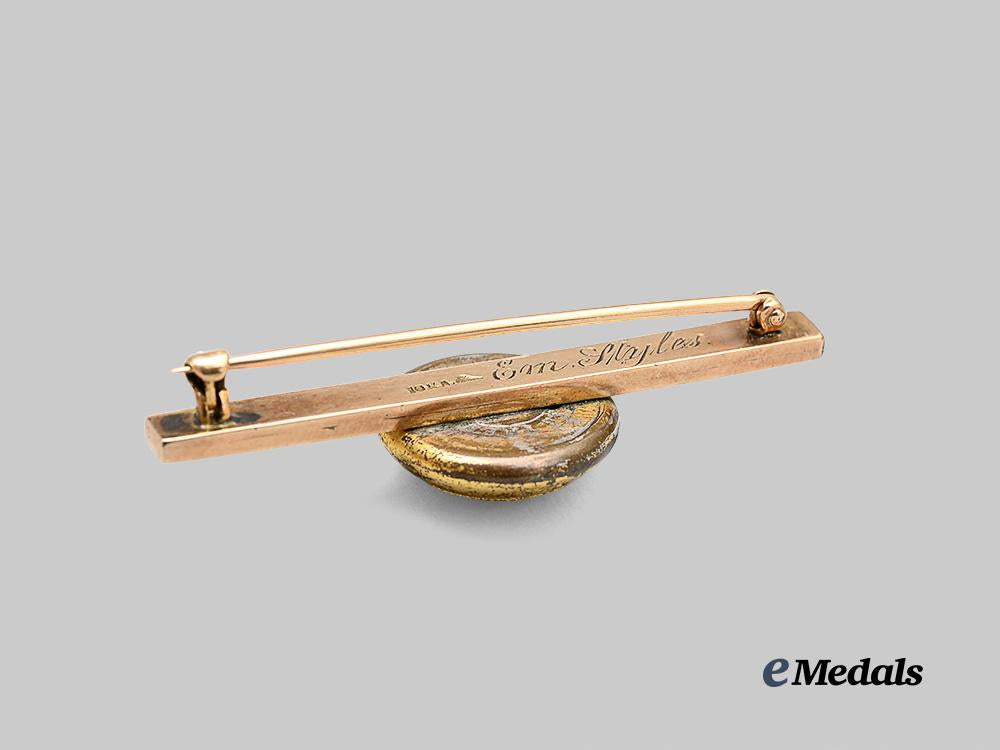 united_kingdom._a_gold_crysler's_farm_veterans_pin1813_e_medals__g_b8460_4