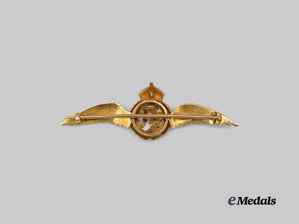 united_kingdom._a_royal_flying_corps_sweetheart_badge,_in_gold,_c.1915_e_medals__g_b8475_3